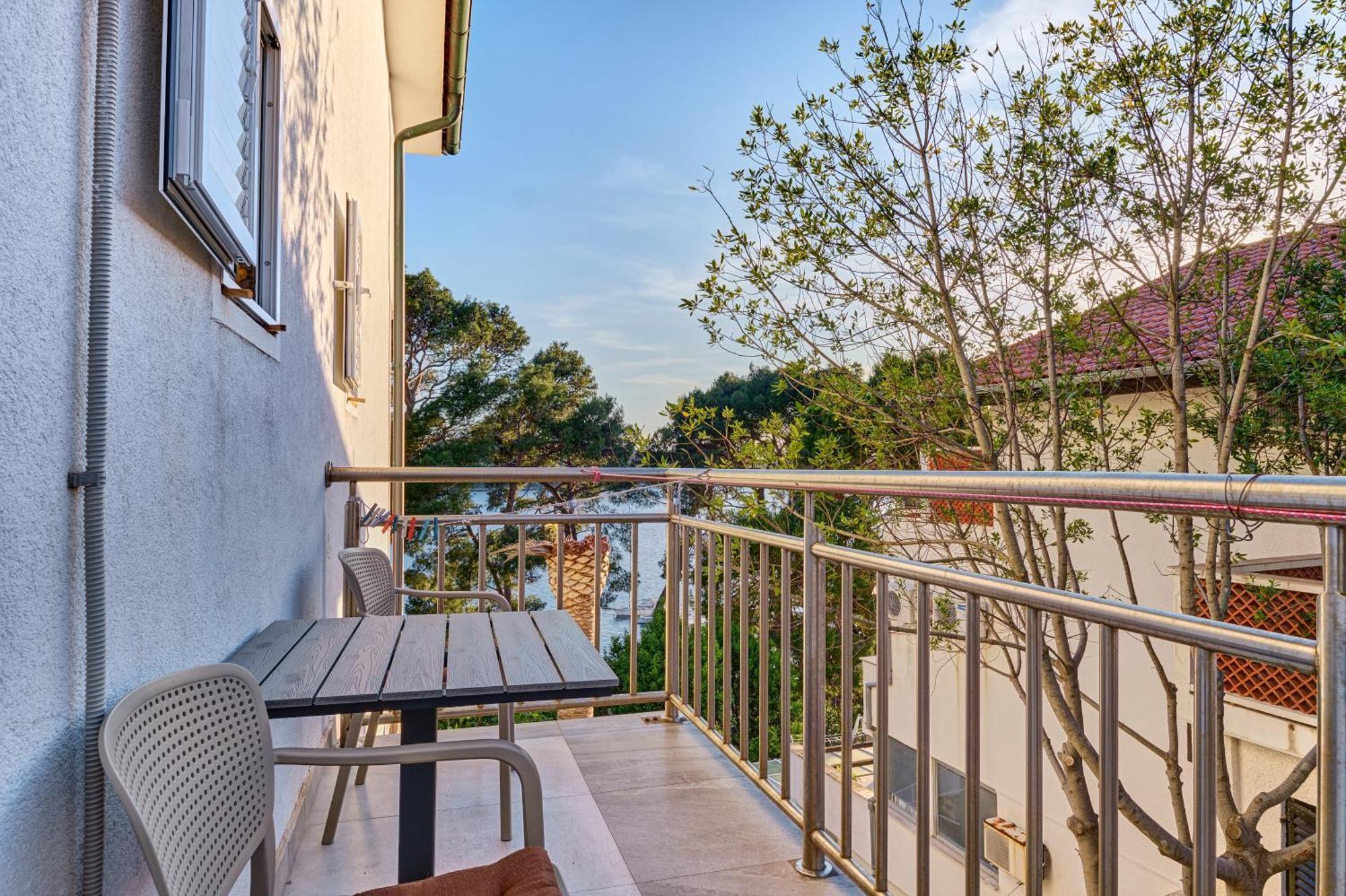 Calma Sea View Rooms Mali Lošinj Exterior foto