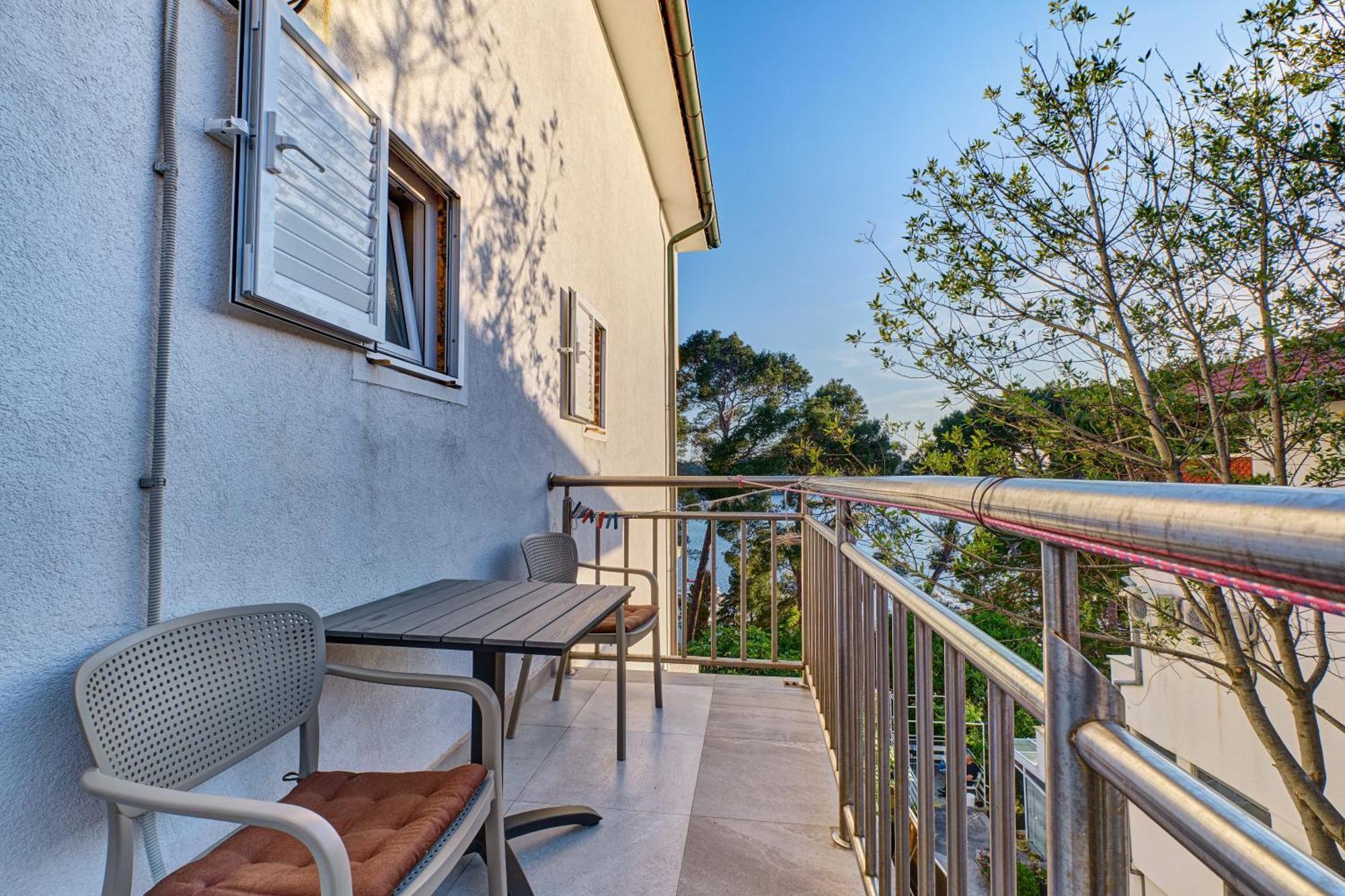 Calma Sea View Rooms Mali Lošinj Exterior foto